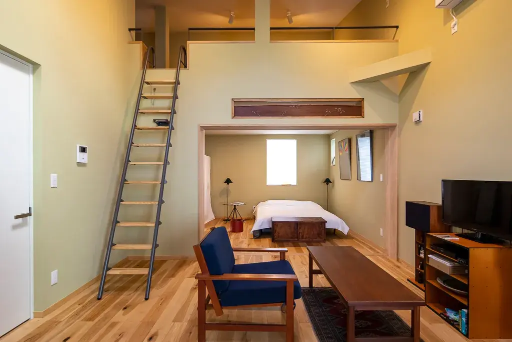 Modern Brand New 1K with Loft & Balcony