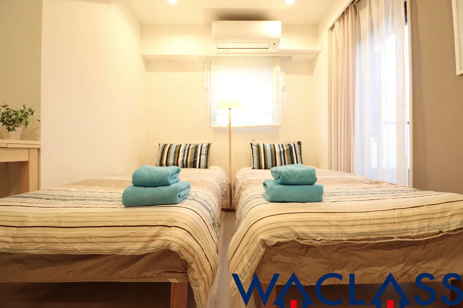 Shibuya Hill Top — 702